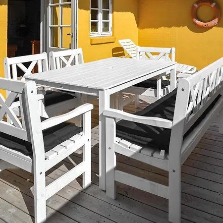 Hébergement de vacances Stunning Home In Hvide Sande With Sauna